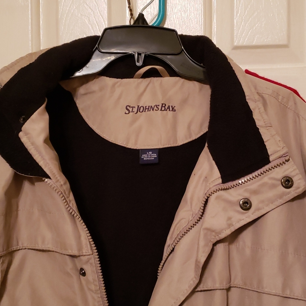 Nice jacket - Picture 2 of 2